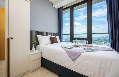 Old Jakarta Apartment | Chic And Lovely 2Br At Apartment Capitol Suites