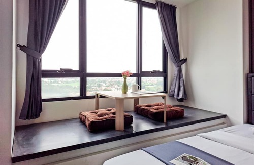Panunggangan Utara Apartment | Stylish Blue And Strategic Studio At Apartment Collins Boulevard
