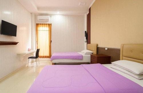 Arjosari Hotel | Tripletree Novon Family Hotel