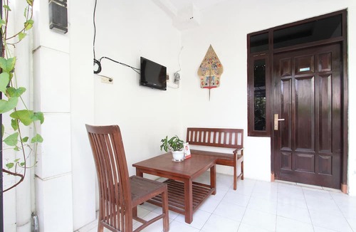 Banaran Hotel | OYO 95108 Nareswari Homestay Syariah