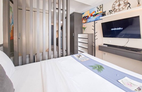 Panunggangan Utara Apartment | Strategic Studio At Apartment Collins Boulevard