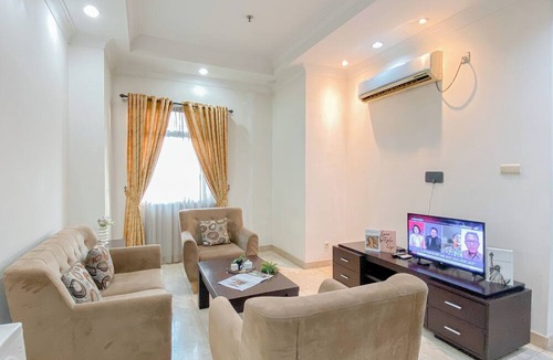Permata Hijau Apartment | Spacious 2Br With Mall Access At Bellezza Apartment