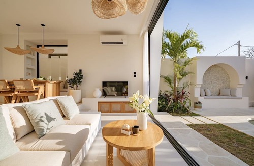 Uluwatu Villa | Villa Yuni Uluwatu