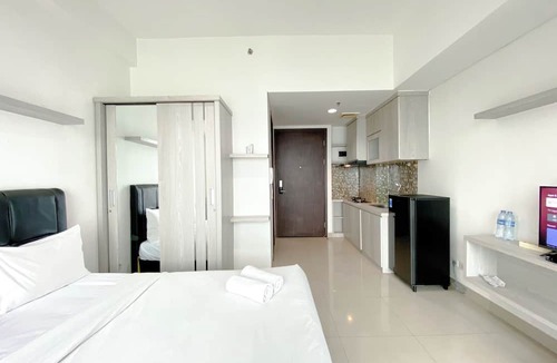 South Tambun Apartment | White Toned Studio At Lrt City Bekasi Apartment