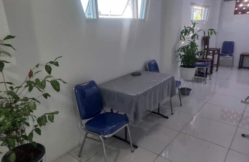 Purwokerto Hotel | OYO 94771 White House Arafah Syariah