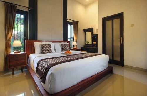 Anturan Villa | Dhanya Villa Lovina by Parigata