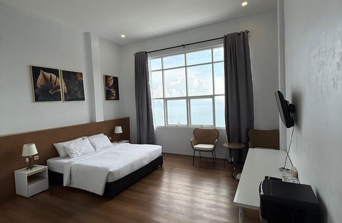 Parmonangan Hotel | Montero Glamping & Stay