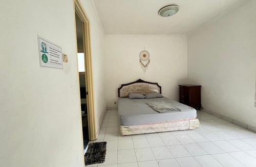 Cipanas Hotel | Hotel O Puncak Resort Guest House