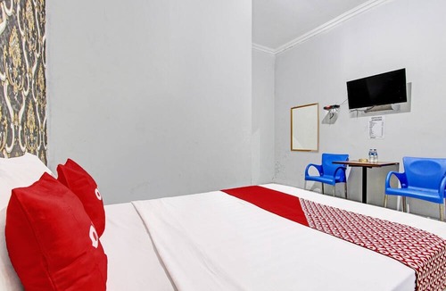 Wonogiri Hotel | OYO 92287 Hotel Aji Mantoro
