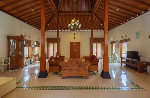 Klaten Villa | Griya Bayan Kraguman