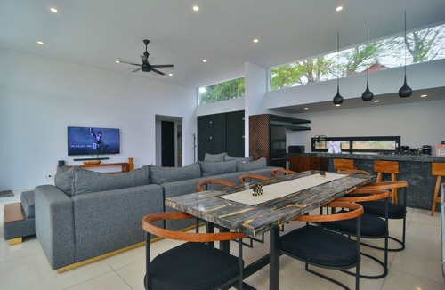 Kuta Villa | VILLA SEGER LOMBOK