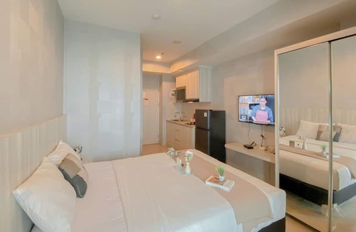 Pekayon Jaya Apartment | Good Choice And Homey Studio Grand Kamala Lagoon Apartment