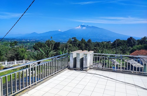Caringin Villa | Villa Nadhira Syariah