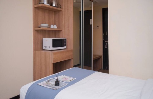 Panunggangan Utara Apartment | Comfy and Minimalist Studio (No Kitchen) Apartment Great Western