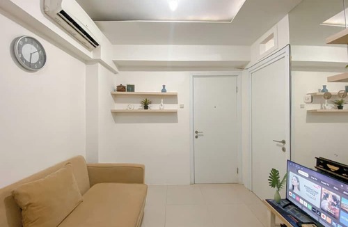 Rawasari Apartment | Good Deal and Comfy 2BR Apartment Green Pramuka City