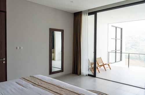 Bandung Villa | Beverly Hill Mountain View Villa 8BR