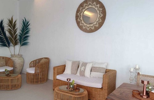 Kuta Selatan Hotel | Santai Suites Nusa Dua Bali