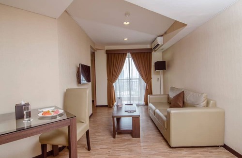 Panunggangan Utara Hotel | Grand Serpong Hotel