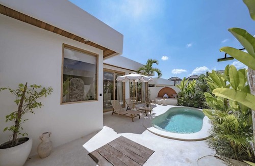 Tumbak Bayuh Villa | Villa Samara Pererenan