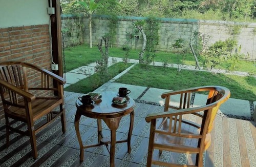 Banjarangkan House | Telagamas Guest House