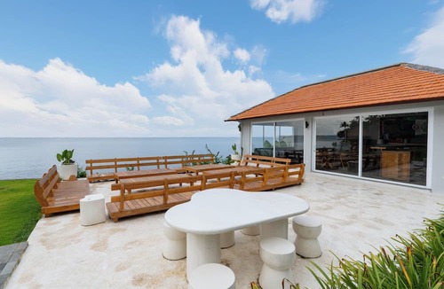 Bukti Hotel | Seaside Oceana Resort by Mahaprana