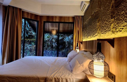 Oro Oro Ombo Villa | Villa 4-BR Klub Bunga No. 4 Batu Malang