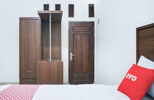 Bandar Lampung Hotel | Hotel O Teluk Betung Near Water Park Lembah Hijau Formerly Kanajiwa Guesthouse 1