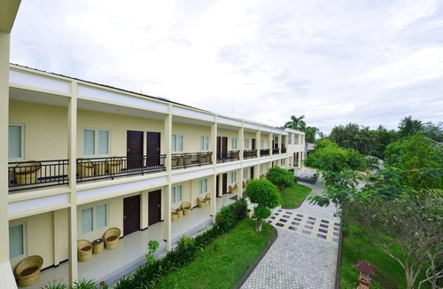 Palu Hotel | Amazing Beach Resort - Palu