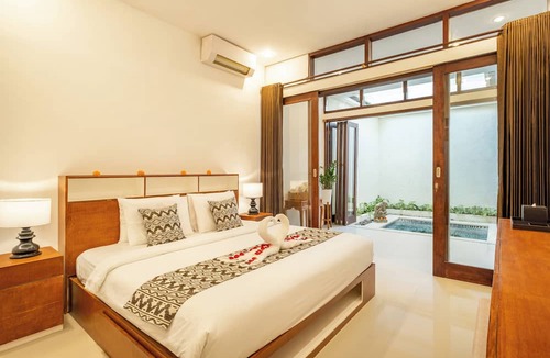 Kerobokan Villa | The Seven Residence