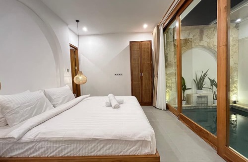 Kerobokan Villa | Bougenvile Luxury 2BR Private Seminyak