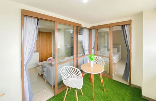 Duren Sawit Apartment | Homey and Nice 1BR at LRT City Jatibening Apartment