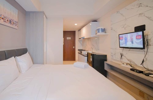 Surabaya Apartment | Compact And Comfortable Living Studio At Grand Sungkono Lagoon Apartment
