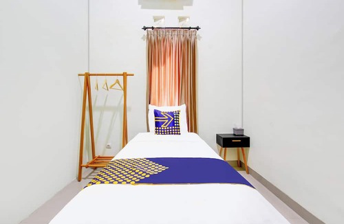 Cepu Hotel | Hotel O Tinampi House Syariah