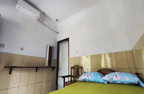 Wonosari Hotel | Hotel O Homestay Baronsari
