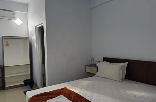 Somba Opu Hotel | Hotel O Kost Pak Dahlan Near Modern Estate