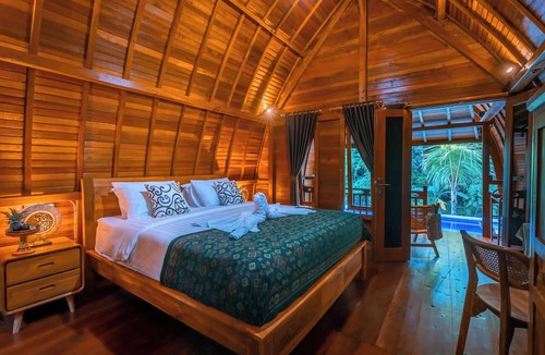 Jasri Villa | Villa Mayu