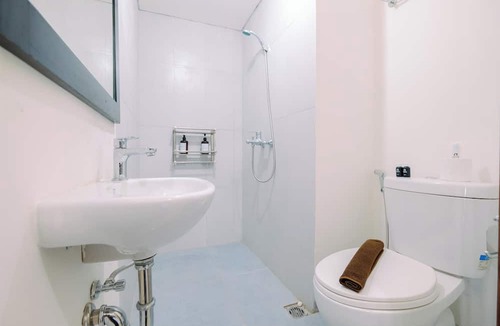 Kedungmanggu Apartment | Cozy And Restful Studio Lrt City Sentul - Royal Sentul Park Apartment