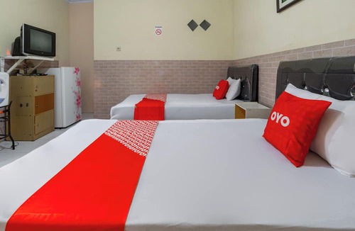 Blitar Hotel | OYO 93976 Maluku Guest House
