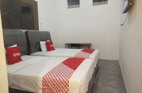 Lubuklinggau Hotel | Hotel O Guest House Maria