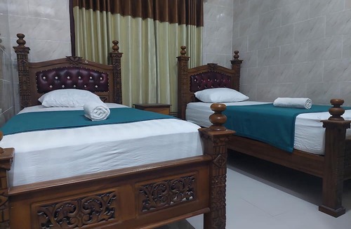 Botoemadeg House | Bukit Sion Room & Tour
