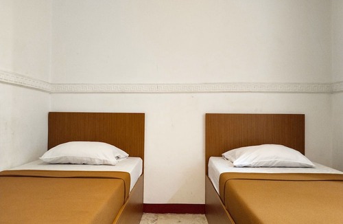 Gambir Hotel | Wisma Juanda Powered by Cocotel