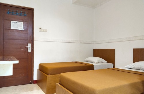 Gambir Hotel | Wisma Juanda Powered by Cocotel