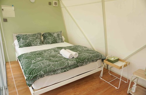 Ciumbuleuit Cabin | Over Easy Glamping Site