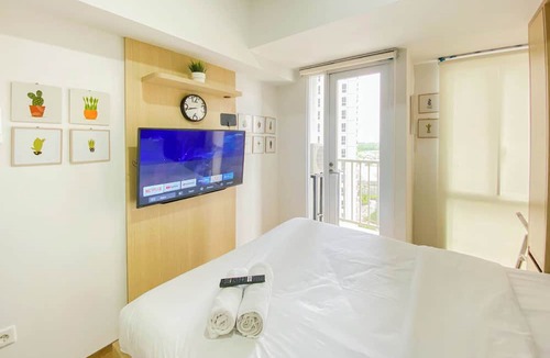 Grogol Utara Apartment | Serene Stay Studio Tokyo Riverside Pik 2 Apartment