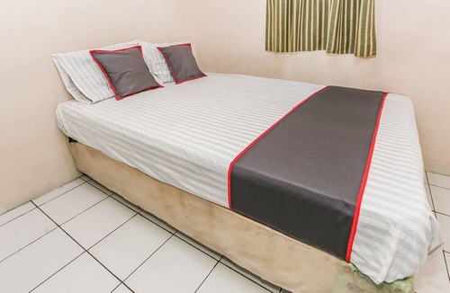 Pemalang Hotel | OYO 93645 Akasia Budget