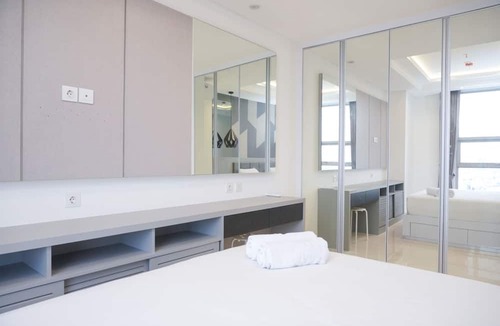 Kebayoran Lama Apartment | Elegant 2Br Apartment With Private Lift At The Kencana Residence
