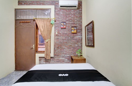 Ngemplak Hotel | Capital O 93716 Family Guesthouse Syariah