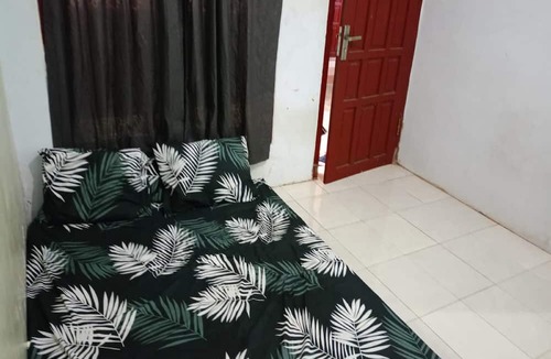 Blitar Cottage | OYO Life 93712 Vanda Family