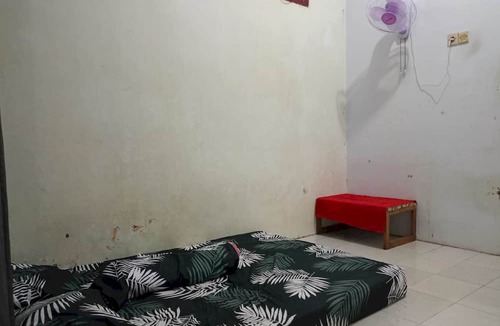 Blitar Cottage | OYO Life 93712 Vanda Family