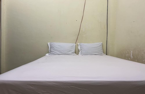 Aik Berik Hotel | Hotel O Lembah Sriti Homestay Near Sirkuit Motor Cross Internasional 459 Lantan